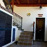 玛利亚德尔卡门公寓酒店 托雷莫利诺斯